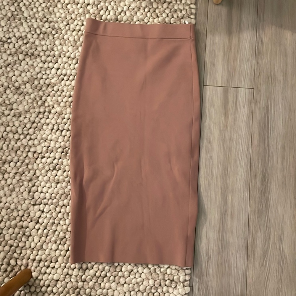 Babaton skirt